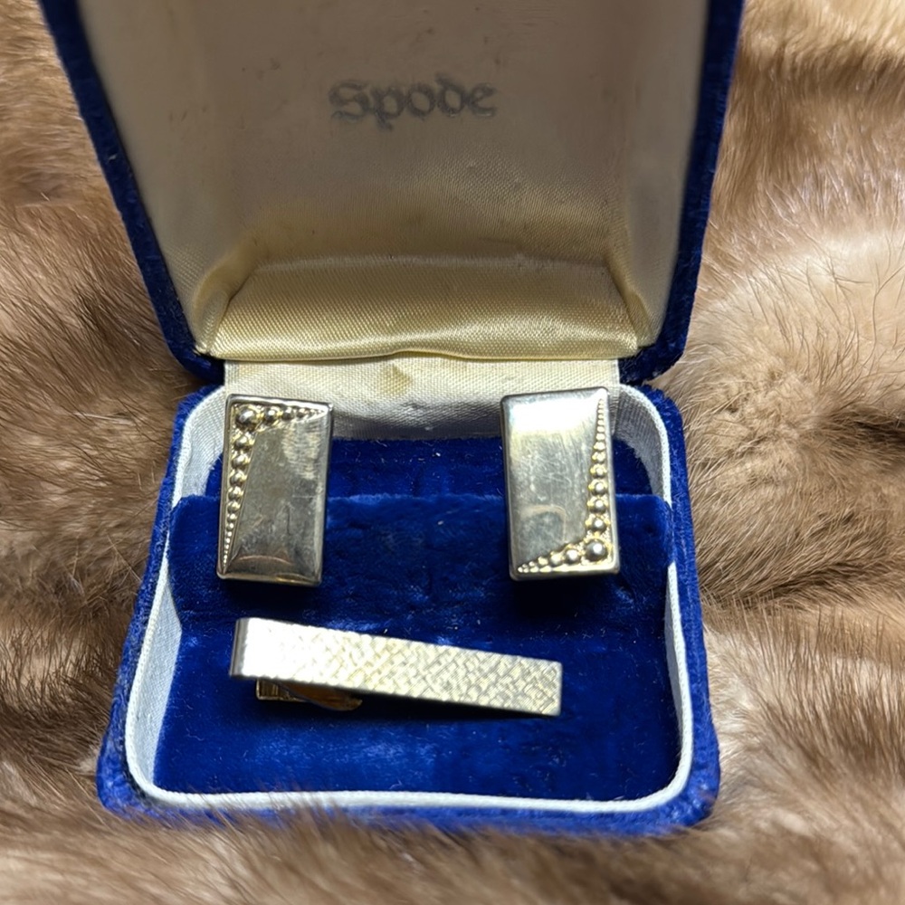 Spode Gold Cuff Links Elegant Accessories